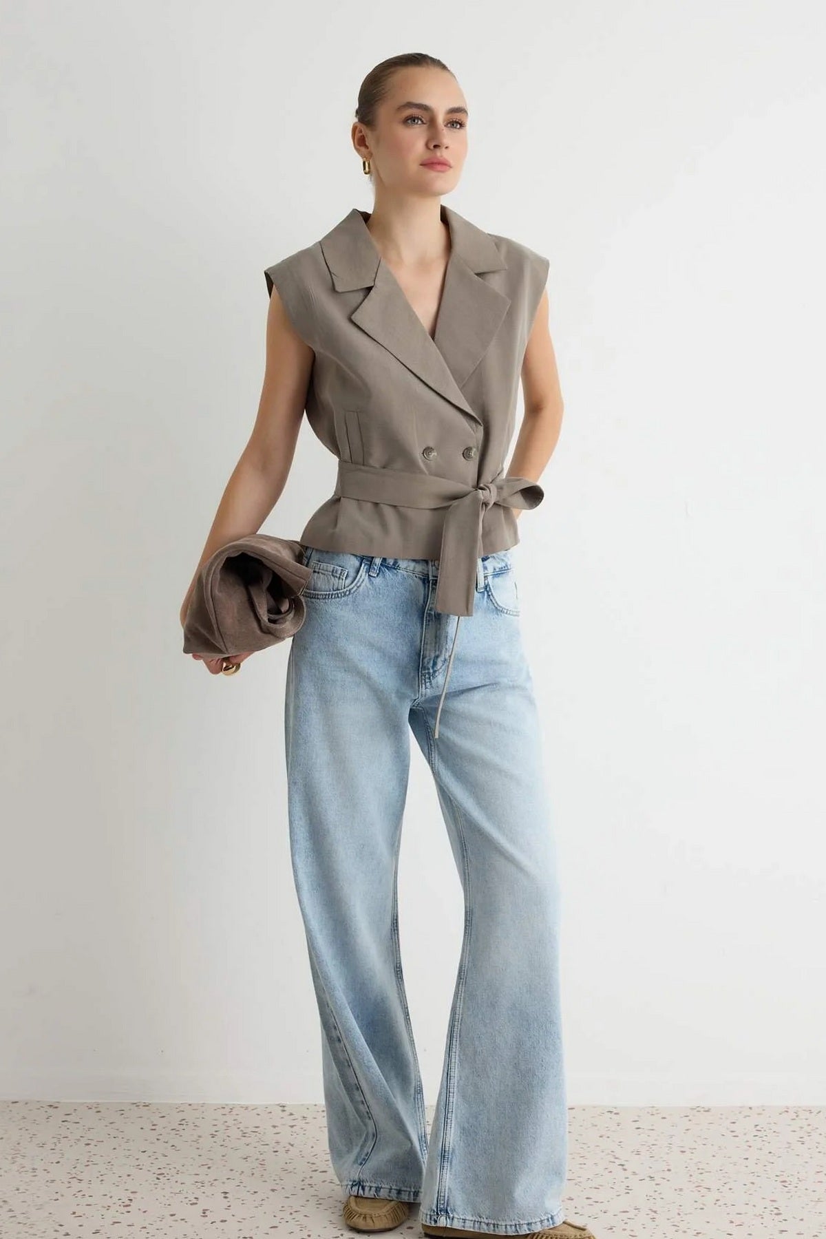 Prsluk TWOAW27YE00013 - khaki [djesi-src-cd29487846f866647d7914ab25c97a4efbceb1aae982bf420765ce7a4237bebd]