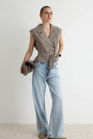 Prsluk TWOAW27YE00013 - khaki [djesi-src-cd29487846f866647d7914ab25c97a4efbceb1aae982bf420765ce7a4237bebd]