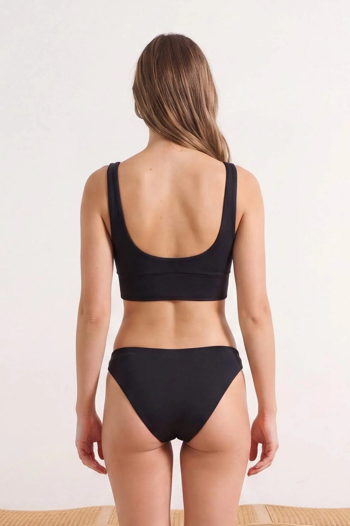 Gornji dio bikinija TBESS26BU00028 - crna [djesi-src-248cd7f2a4ac9684442baf5bd7ac2dfd21a77b10274afbf2046f9da303bbe3dd]