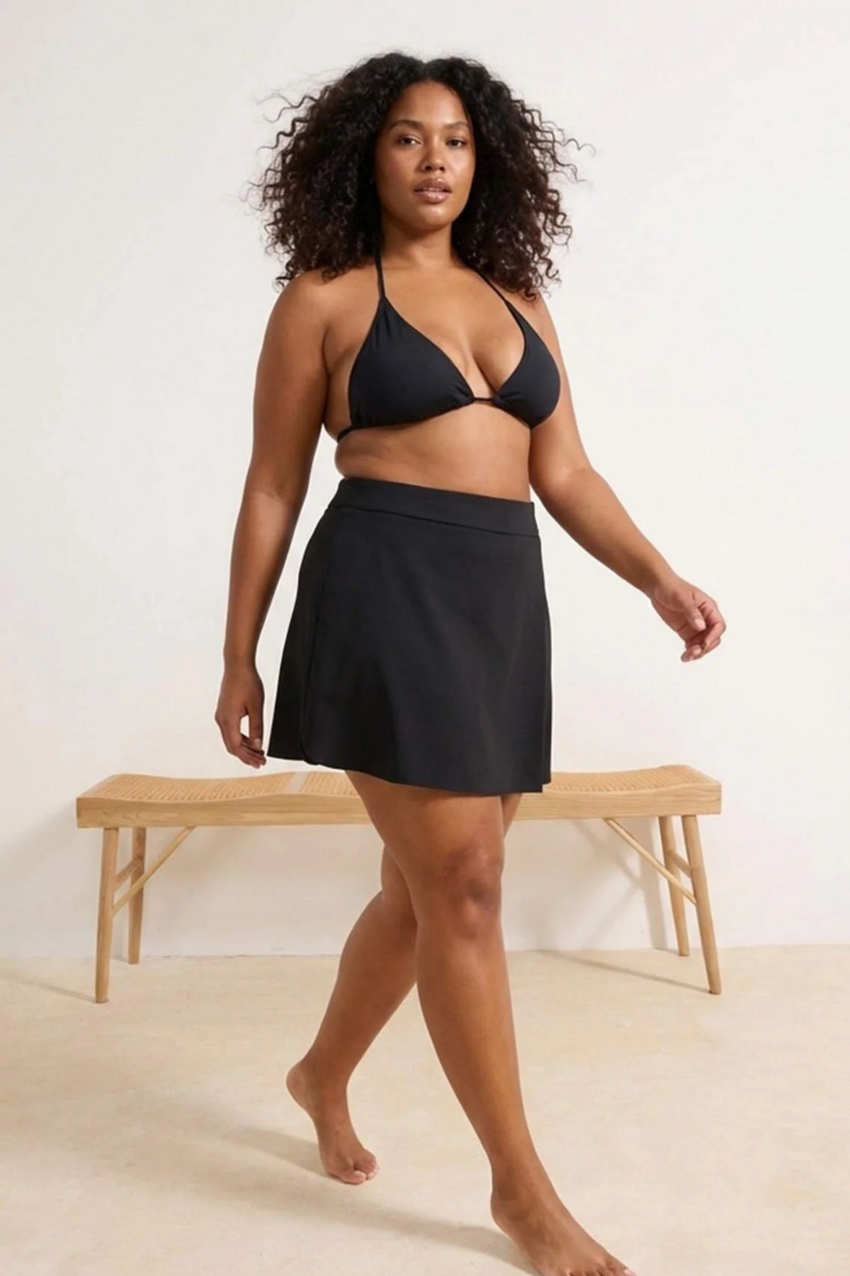 Donji dio bikinija TBBSS26CR00011 - crna [djesi-src-f3067c1e8ee4b439e57813e35c16b7651f1c08009a7ee2e80311ec409bb51ae1]