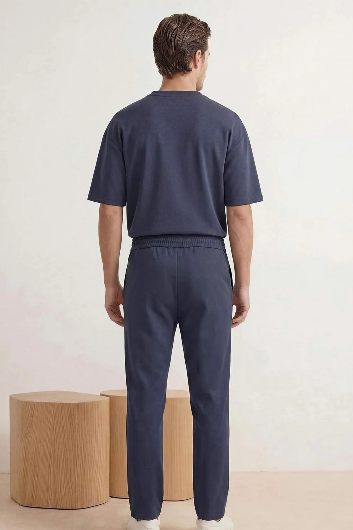 Donji Dio Trenerke TMNSS26EA00001 - indigo [djesi-src-757776827fbca1b6627be0ae7f736be94691207b01687341cbc18ac132fb09eb]