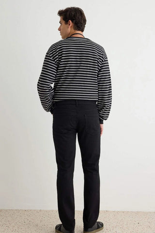 Jeans TMNAW23JE00062 - crna [djesi-src-05c72141311ecb23e145a20006d8e768dfa6ba9fdefbc2ad40a8c3b0a986396b]