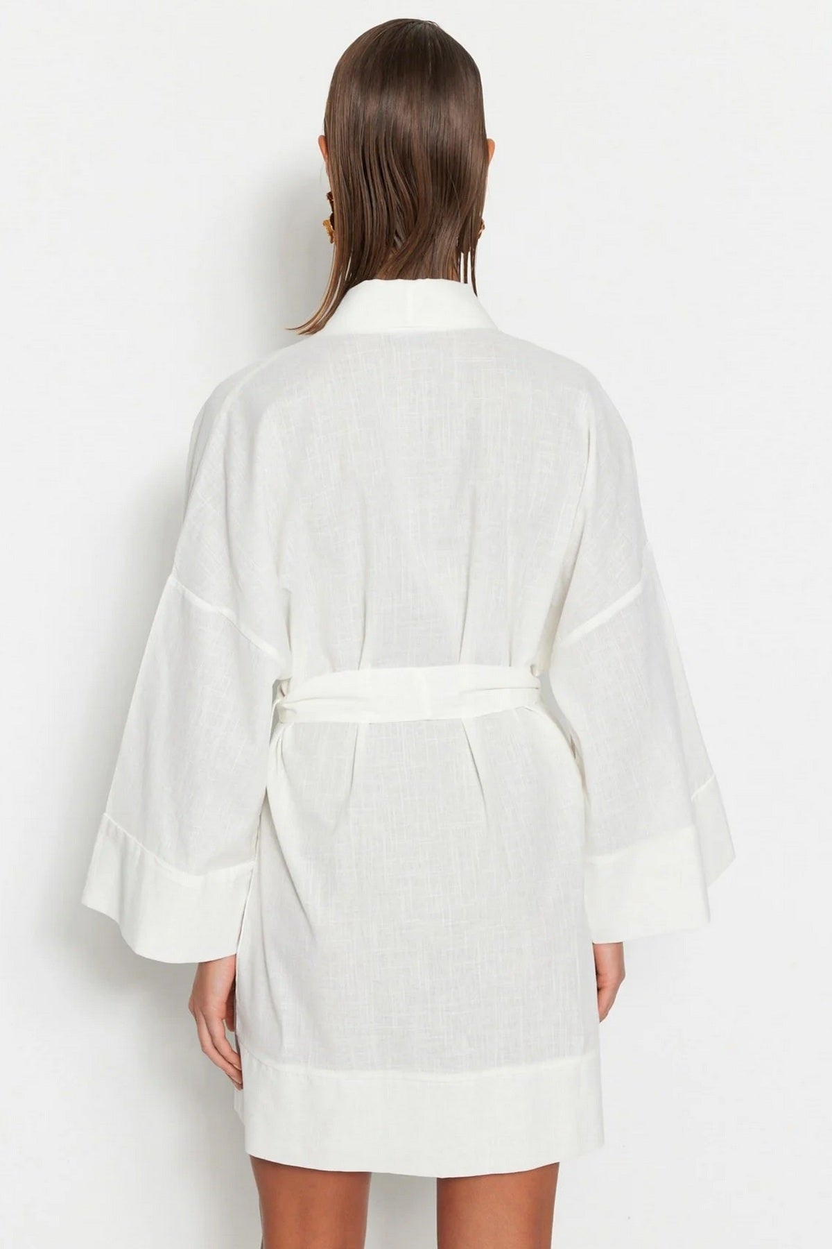 Kimono TBESS23KM00080 - bijela [djesi-src-c5154135e98166c5c9d78972c8ed1ed0517f133502babdd4a75892e230a1a13a]