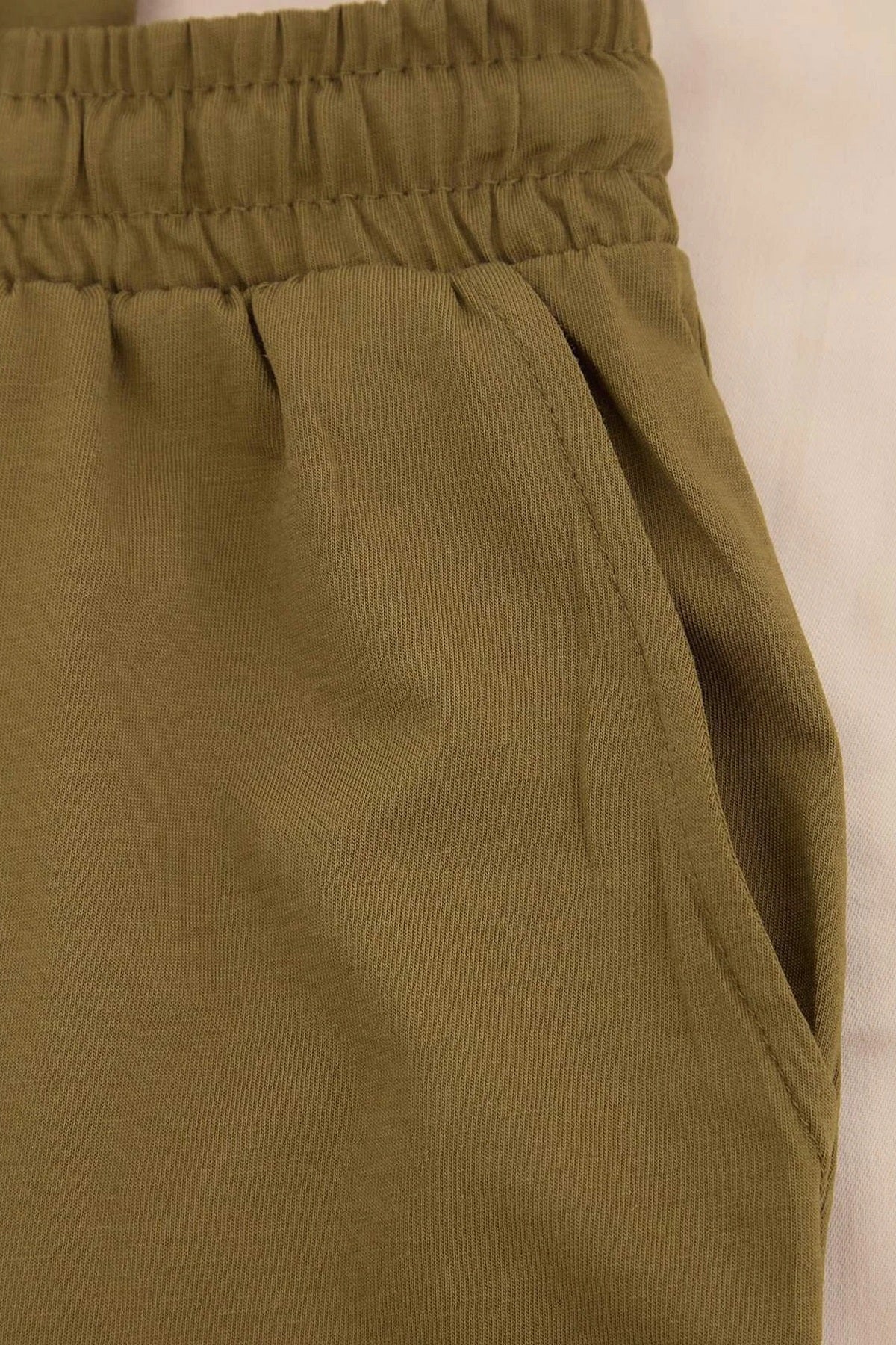Pidžame TMNSS24PT00001 - khaki [djesi-src-a7e9f90acd4eacec2ad782065b48aa515655763bca6a6797b05d7aaca9888e29]