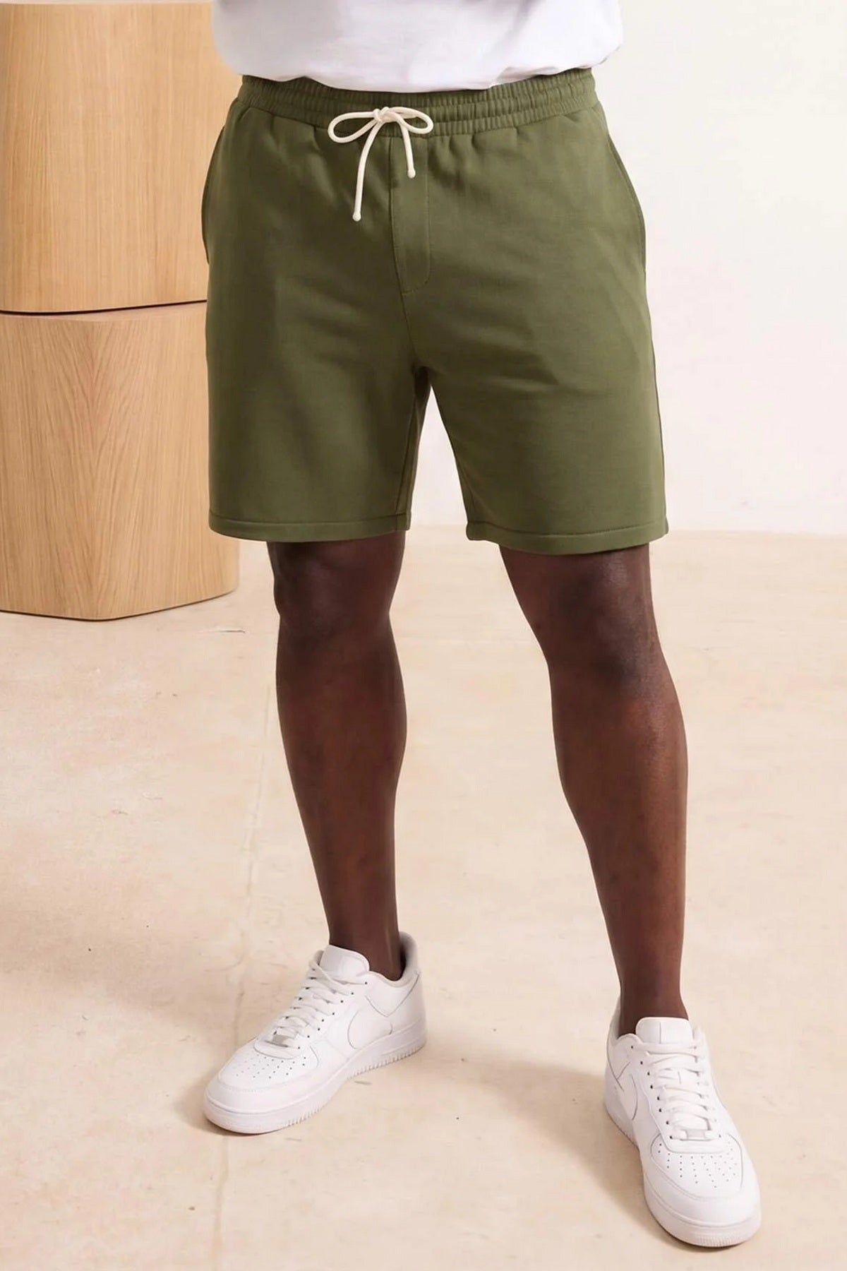Šorts TMNSS26AP00006 - khaki [djesi-src-2f58b4925219d447e2e8dc6d3f0f16cdabddf21f7f63e15f8e6deecba5ff028a]