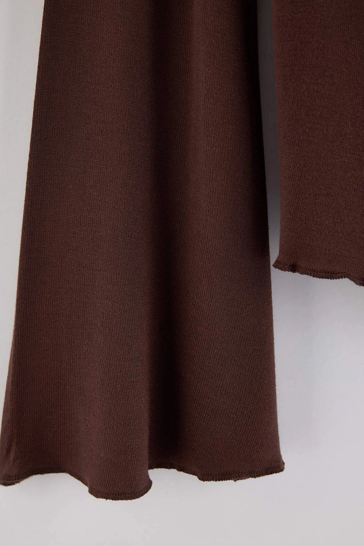 Bluza TBBAW27AF00035 - braon [djesi-src-c7e4570e45095c5dc600b0f99c45778133053b26440db939c66a1acb9be4e311]
