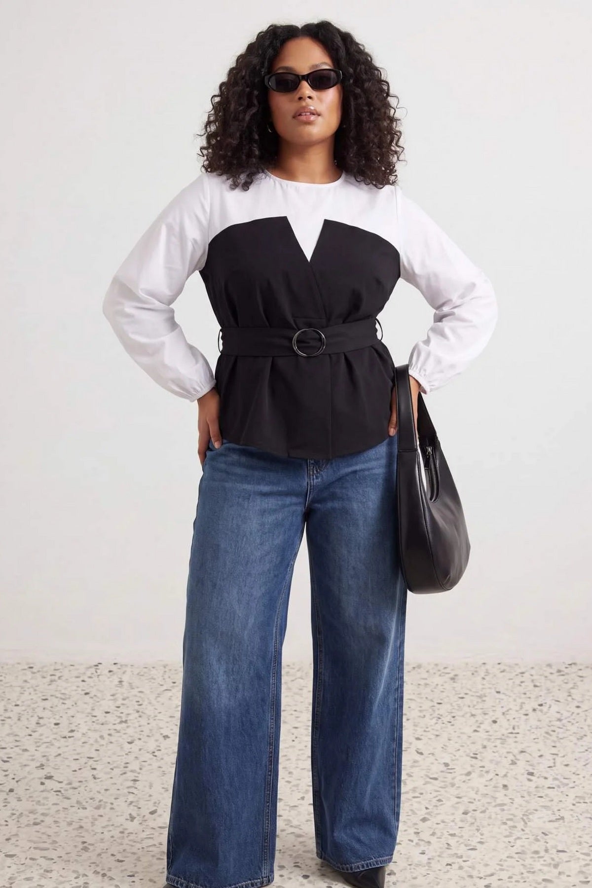 Bluza TBBAW27AF00004 - crna [djesi-src-8a1ecdde4c0ea091af34450e6c870bb87baf286884ca03bc32db3db625b9aad2]