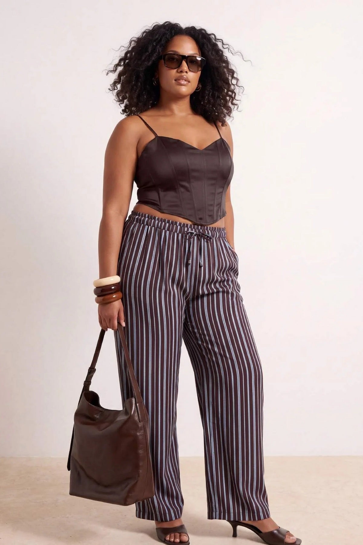 Pantalone TBBSS26AR00068 - braon [djesi-src-b4609ba62142ea9e96297574f3b06599b3fbbbc575abb9dc9e40e20ae25468d8]