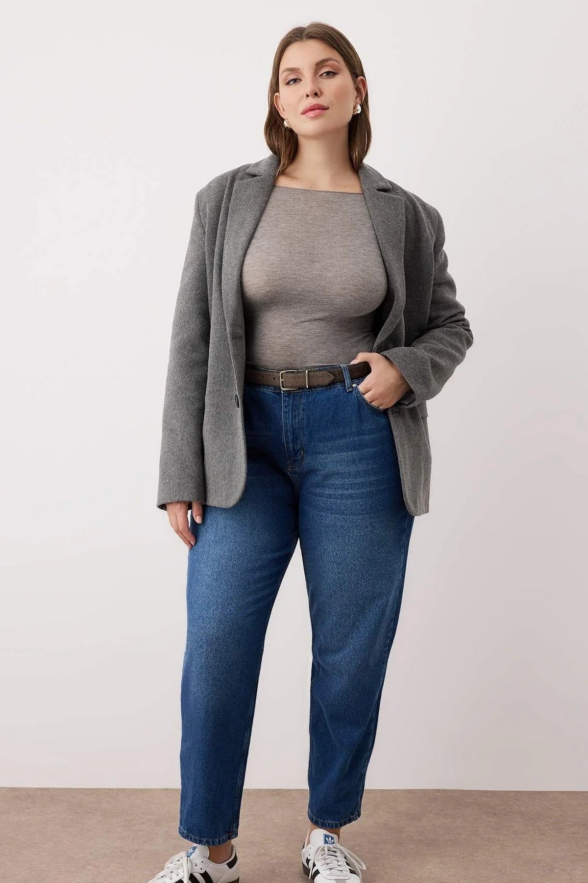 Jeans TBBAW24CJ00050 - plava [djesi-src-14d69871c87f3f01fc8e23aba9682910b273af6a266fd3876f02087409d8f56c]