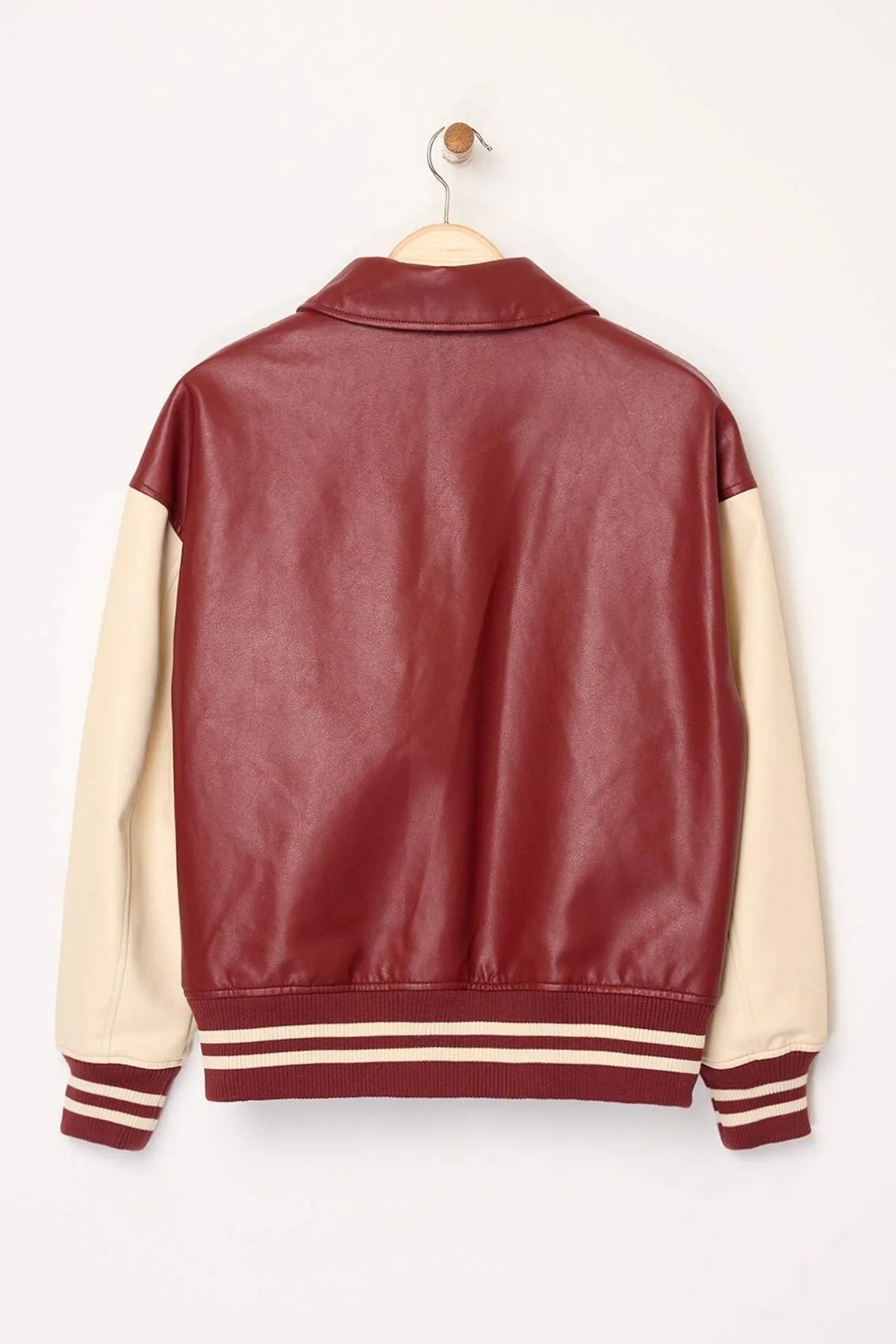 Kaputi TWOAW26MO00006 - bordo [djesi-src-9035883dbf0e8bdcc2d945f999ddb976f86e3300d2a7ae198ed8cdd69b6cc6ca]