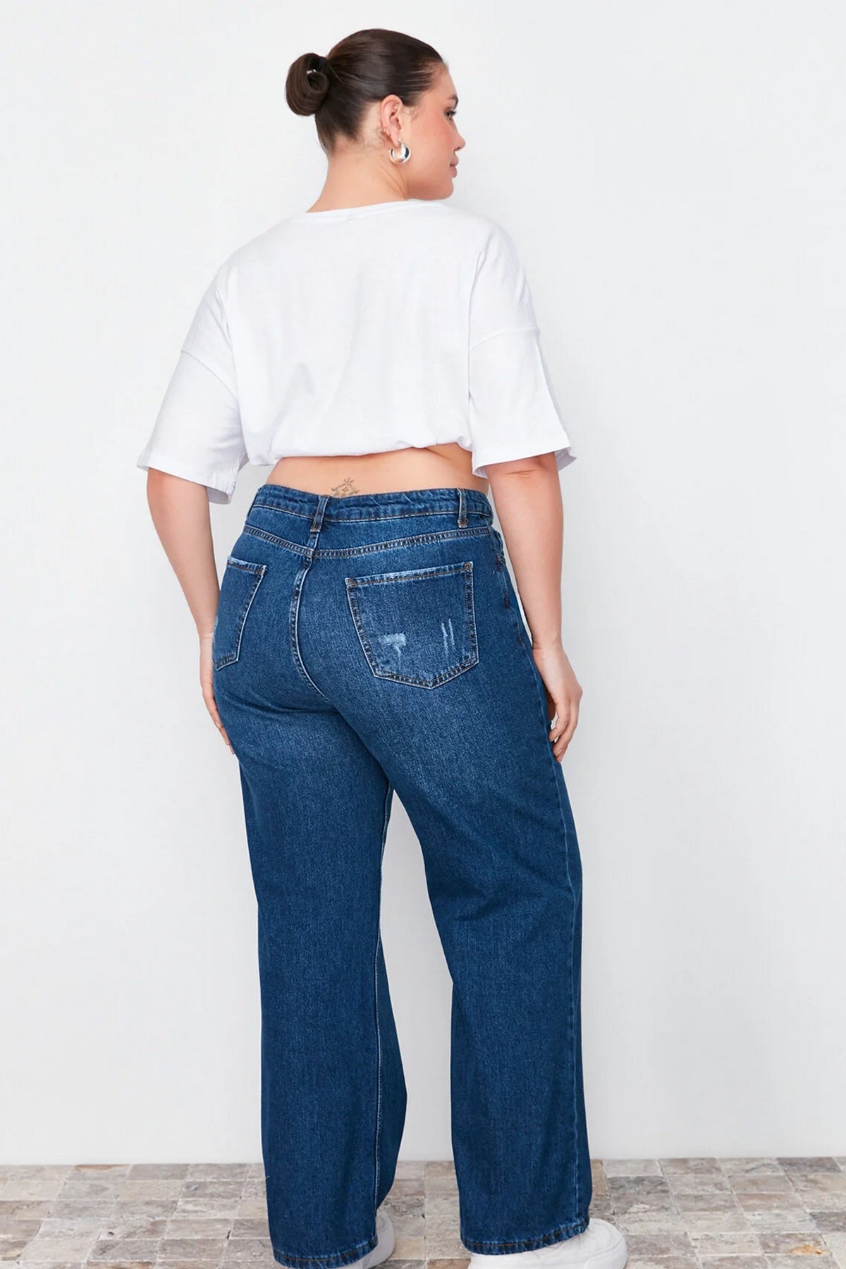 Jeans TBBSS22JE00006 - plava [djesi-src-cec17dee0f453a979b221e6a6b615dac2a2d3bdb308649c6cda804b3556f0b08]
