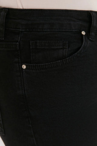Jeans TBBAW23CJ00032 - crna [djesi-src-db698dd2ade1af1fac3d54202ffbf09a7aa50e4ca47649b52d985ddbb47ed04e]