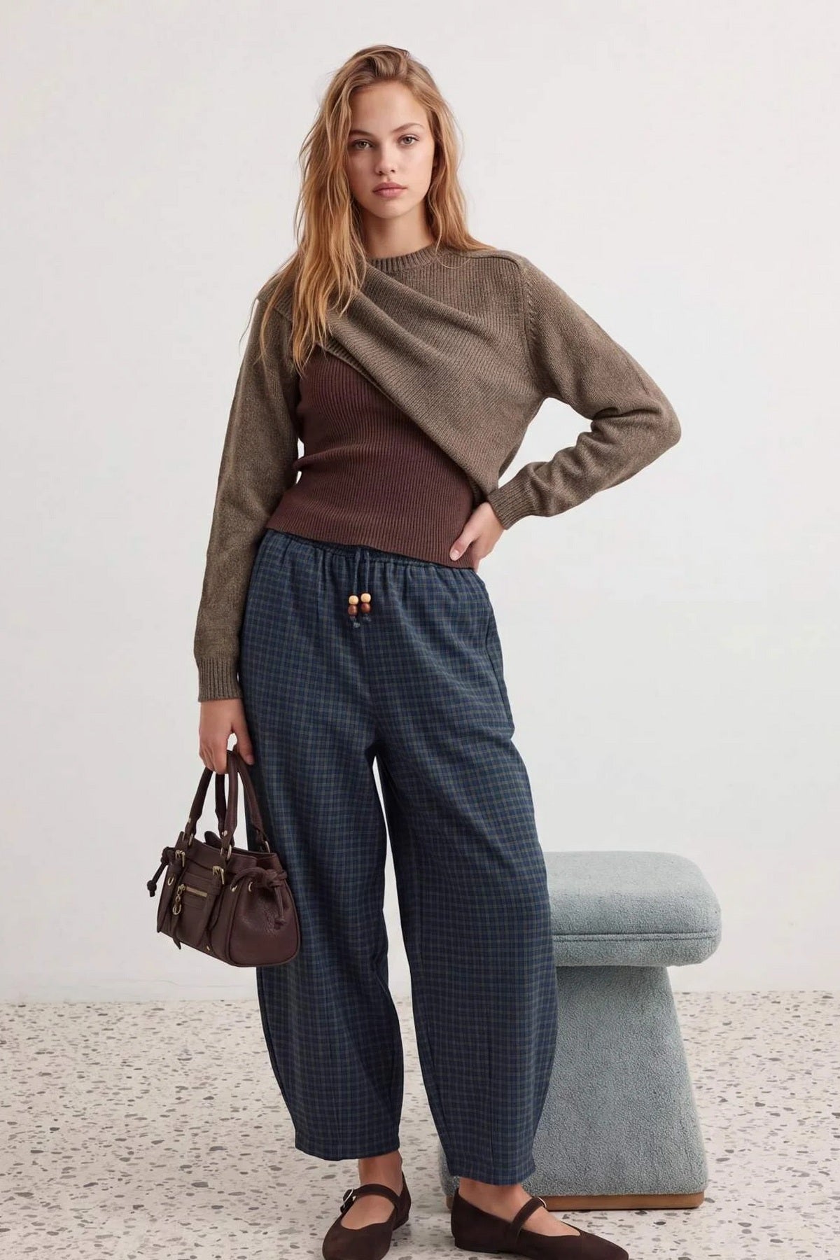 Pantalone TWOAW27PL00130 - Šareno [djesi-src-feeecb920d1f50813f6ef507c04bbd06703fa3f88af78b6c53183721a011dcac]