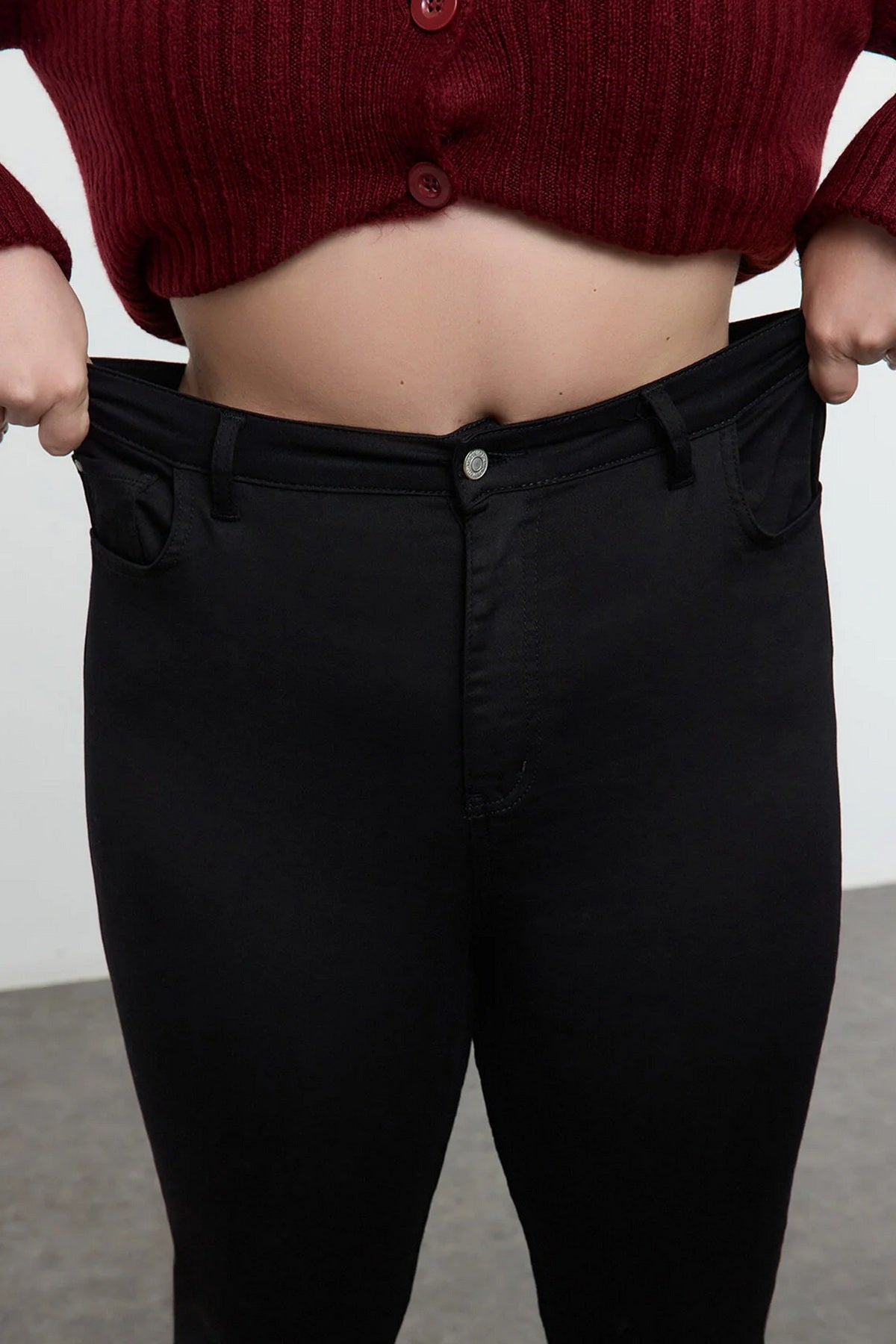 Jeans TBBAW23CJ00059 - crna [djesi-src-765bd482f16c0040a08a956c871c9291afeaf7387d0734fb2e6c51ae82e9b3a0]