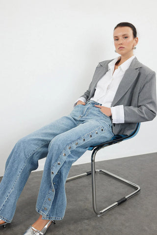 Jeans TWOAW25JE00028 - plava [djesi-src-f78095190d016ab488b1aafe793d25288fcb6f754e9ec81ef7cc08526f0e0bef]