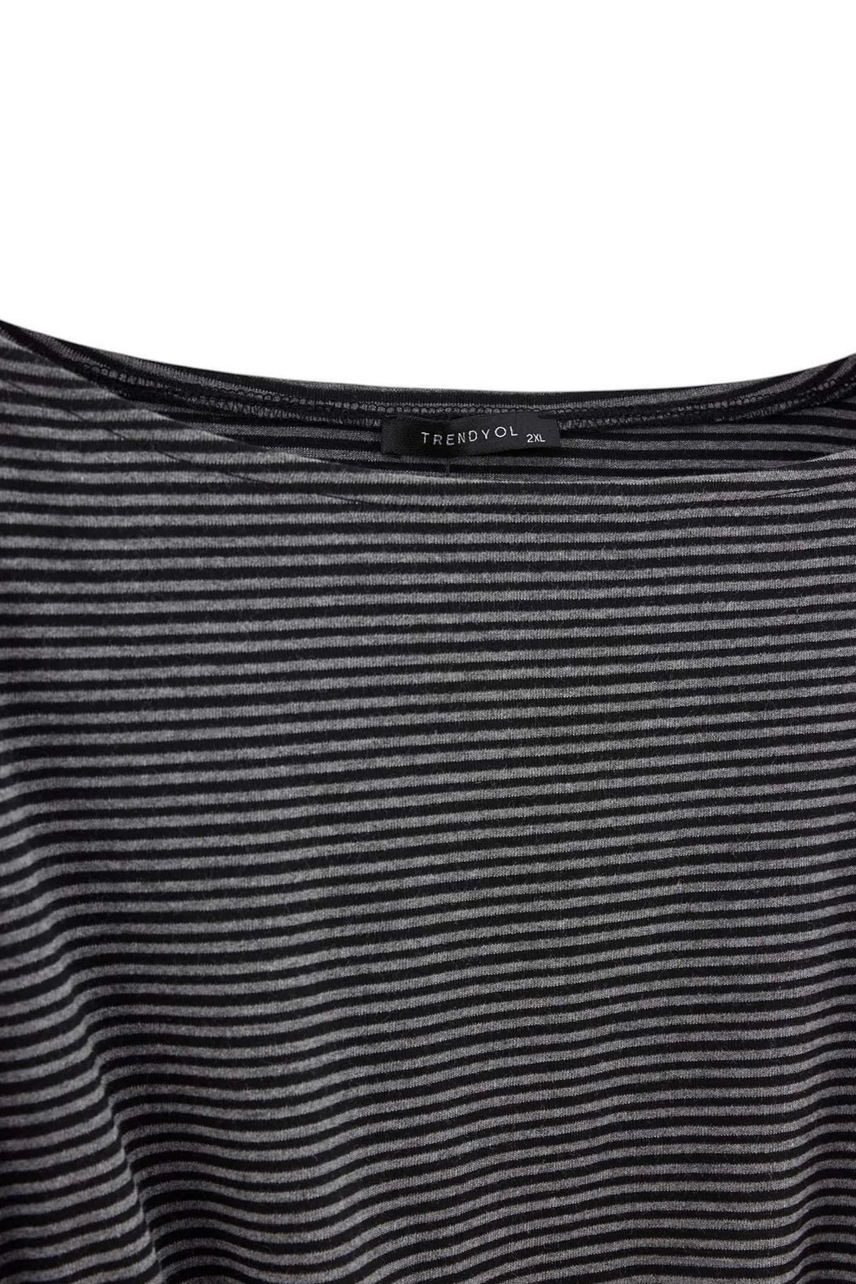 Bluza TBBAW27AF00066 - crna [djesi-src-f58bd4c2f216d9ddeb39065557d8d75f933b102dceacb4407bc40917013cf272]