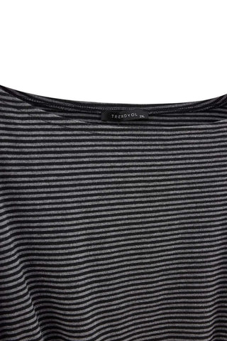 Bluza TBBAW27AF00066 - crna [djesi-src-f58bd4c2f216d9ddeb39065557d8d75f933b102dceacb4407bc40917013cf272]