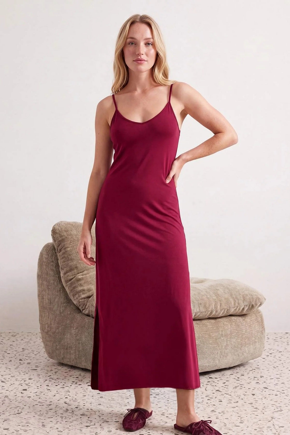 Spavaćica THMAW27GC00003 - bordo [djesi-src-f205c2bdd6a2ff8e3299088e810e0f9bd827d5ed4ee0a708145b57e2bc071350]