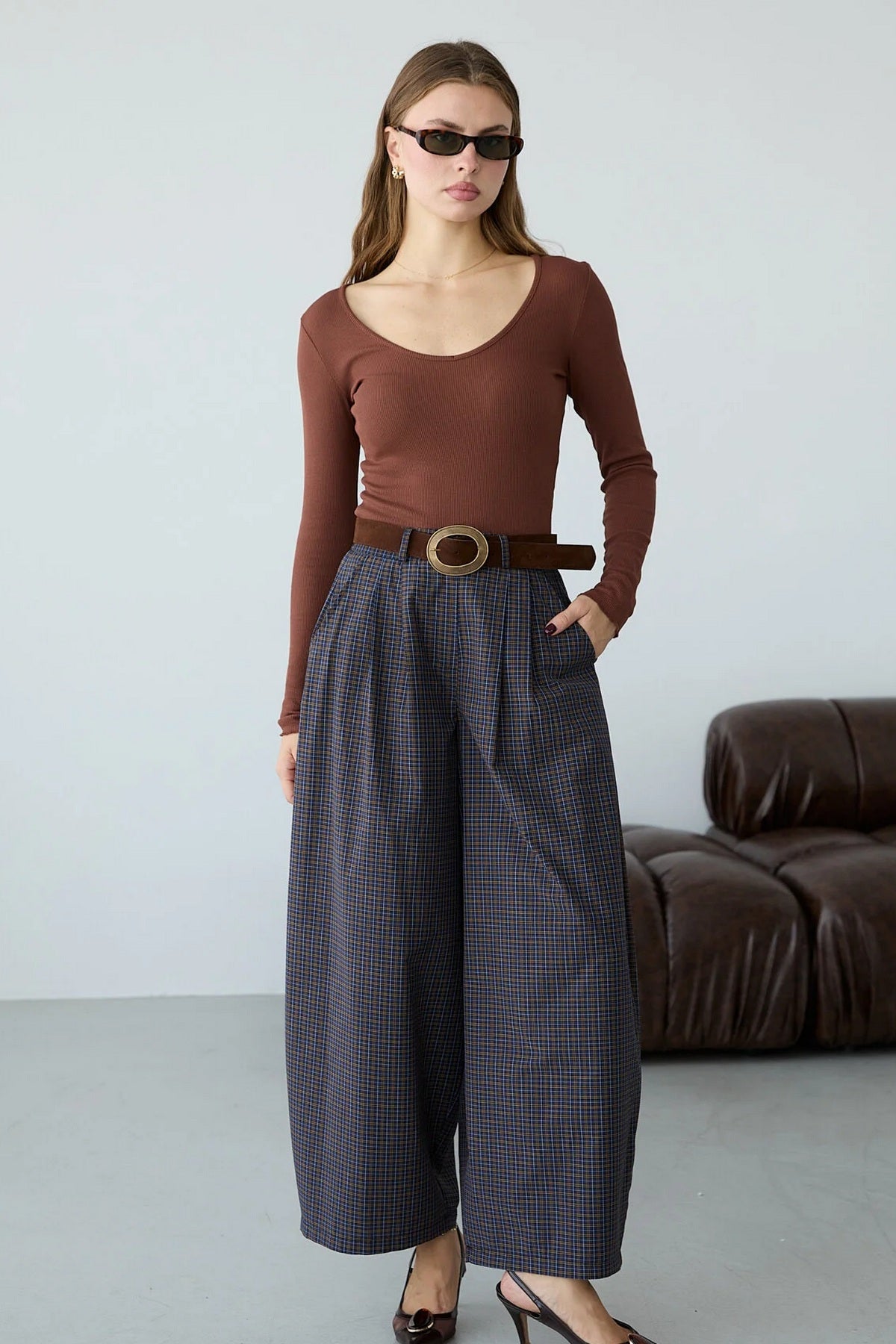 Pantalone TWOAW27PL00150 - braon [djesi-src-b7e433db190a836e5edf8f92c2319aa27f9a61d7c9892264b4aab159b38ee377]