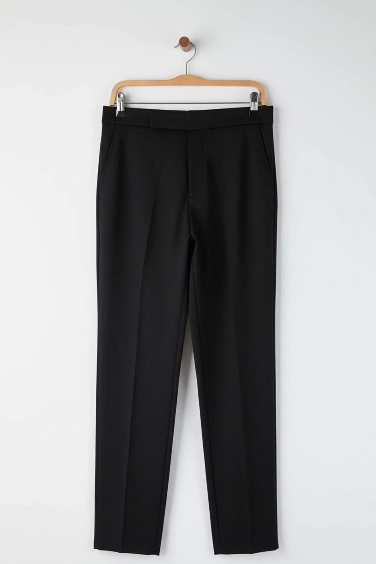 Pantalone TMNAW26PL00016 - crna [djesi-src-4decc4ca0021b90dd302473c9c06a525b8300fb585abe9ed416d0e8e87f399e4]