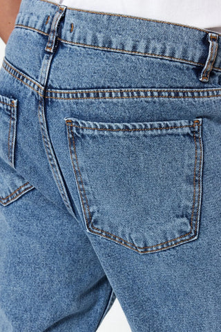 Jeans TMNSS22JE0227 - plava [djesi-src-c0bfd6ccb510b0f67144a7a51333add5816e2bfce786452966e21f5cfb156b76]