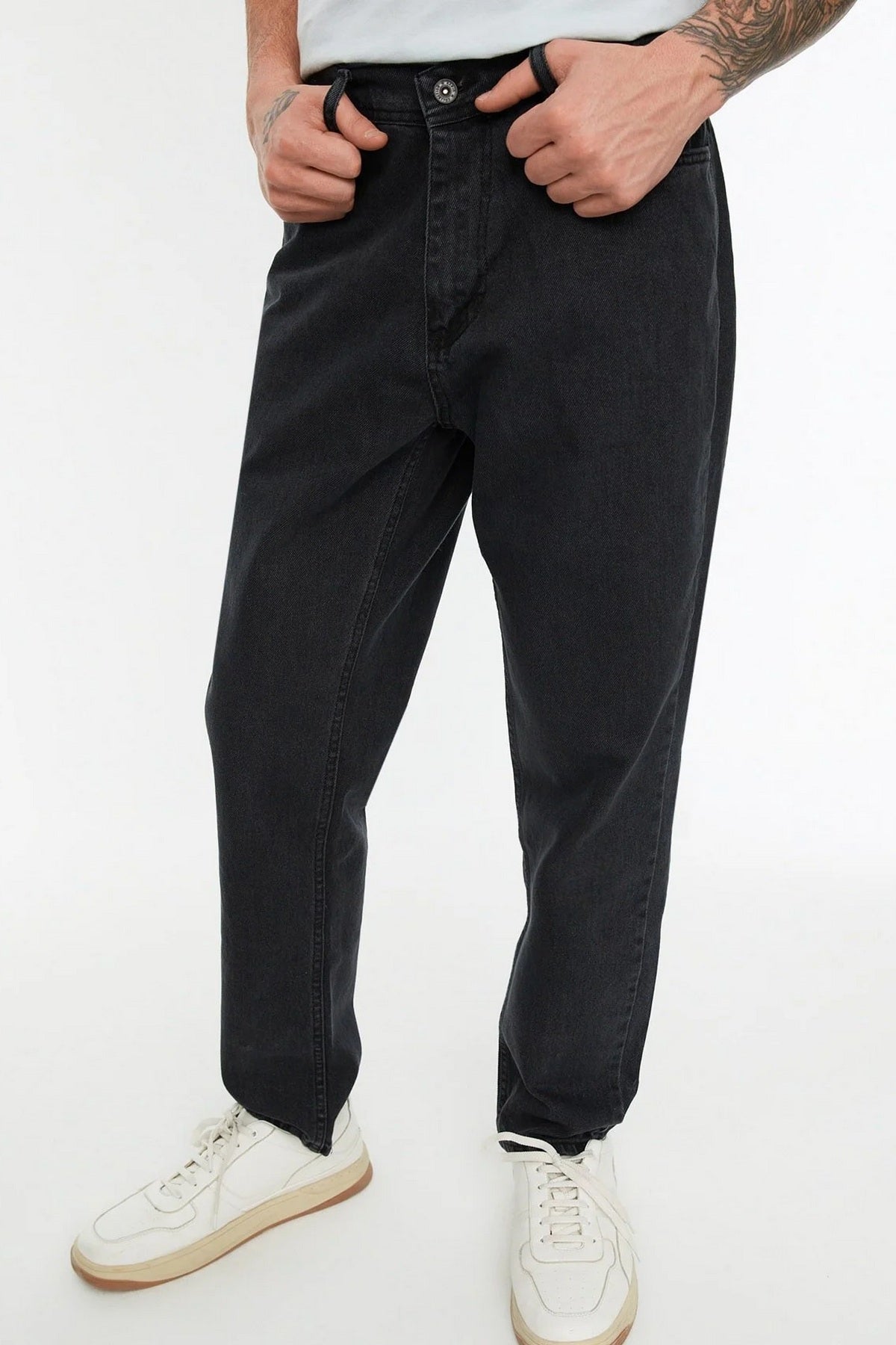 Jeans TMNAW21JE0286 - crna [djesi-src-b16c18f07be1005bf102180df00f0ec443c42feb36a2a488ef99ab6e9c9414c2]