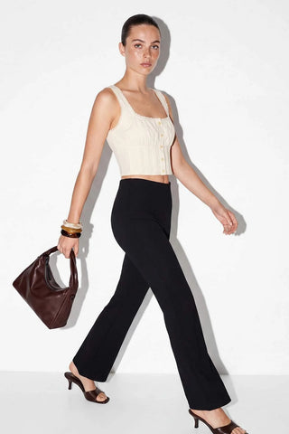 Pantalone TDRSS26PL00065 - crna [djesi-src-e904c8469252716f156f45a71561be17a640615564c4596335ce1c3f7006397b]