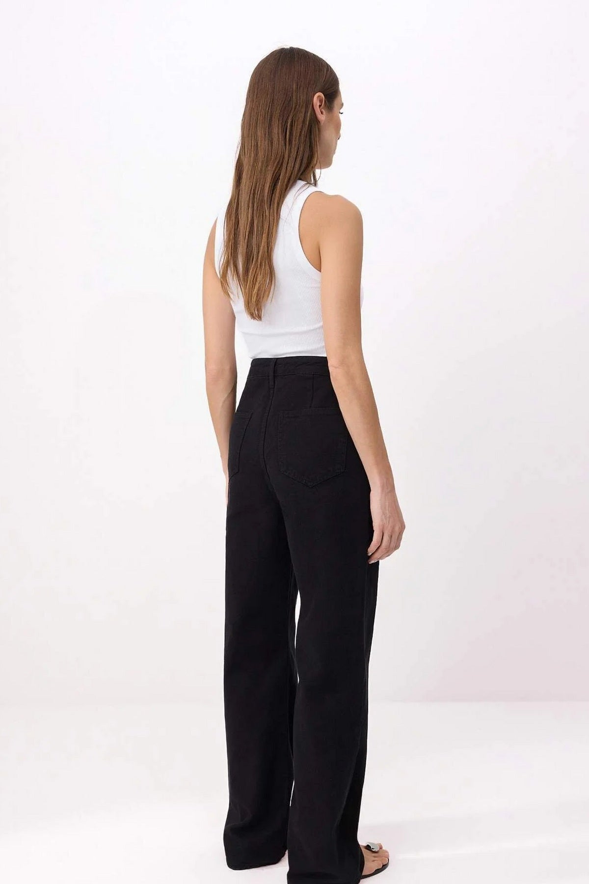 Jeans TWOAW22JE0595 - crna [djesi-src-038f8fd1d9dd027e8cde990fa346f90910f2e8dc3c9cd14dda0111edcbb5d780]