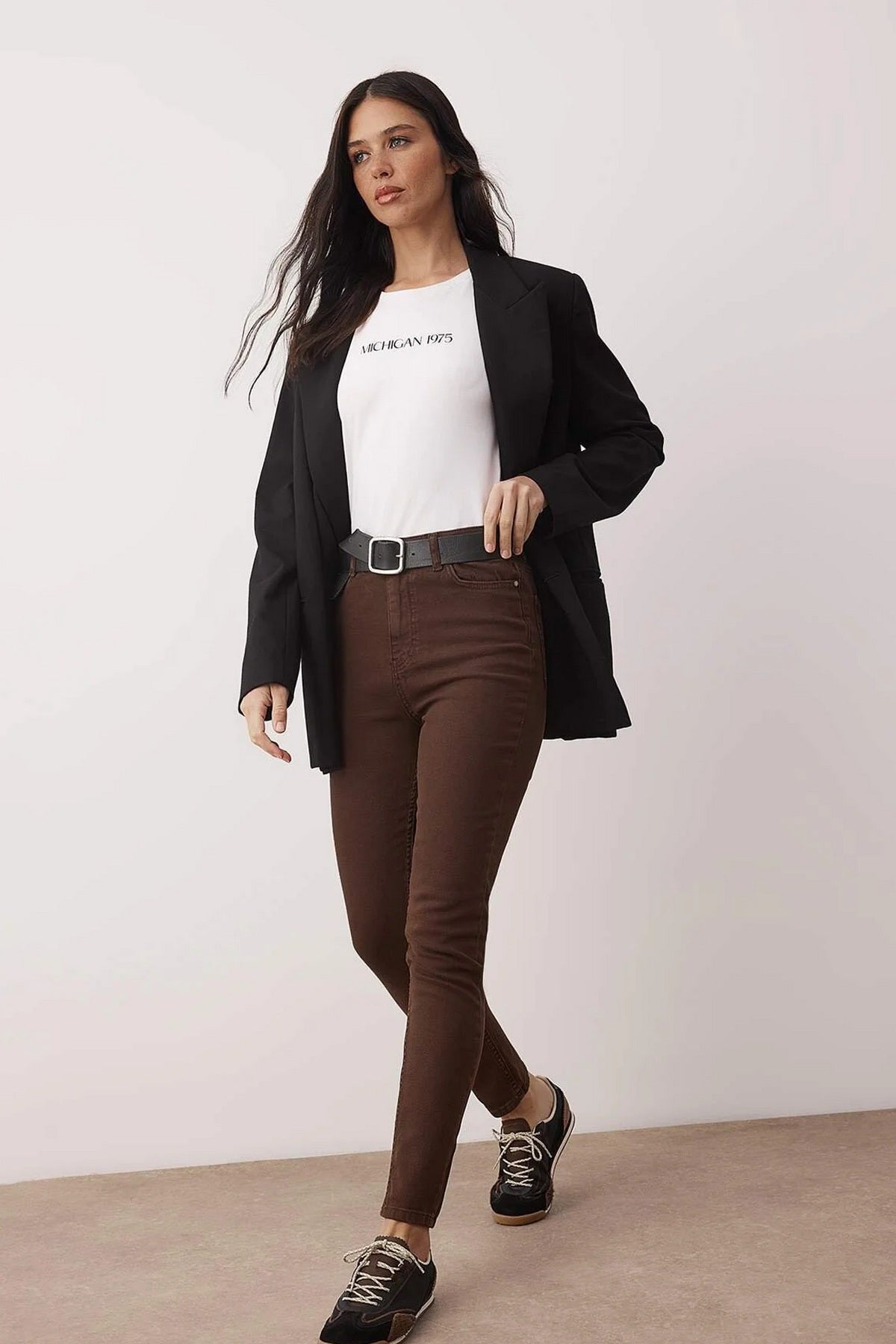 Jeans TWOAW24JE00068 - braon [djesi-src-30fc6f0c2f5679706e54e5c21c601ff1f5924c27af653db84f247c45c568358d]