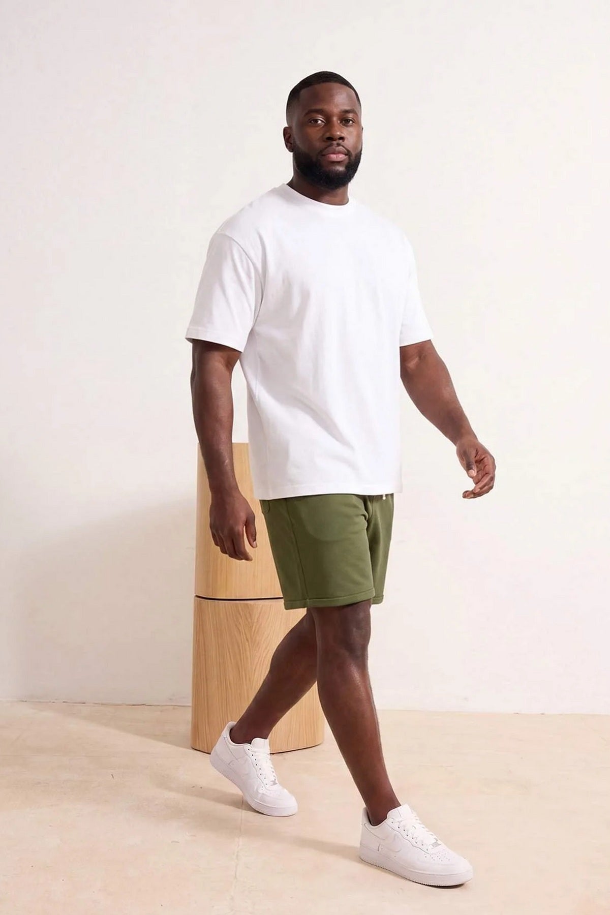Šorts TMNSS26AP00006 - khaki [djesi-src-6105ed5074643717949dd5852cf58f5b2ac96fb8f748d022e7fc9dab8e1d762c]