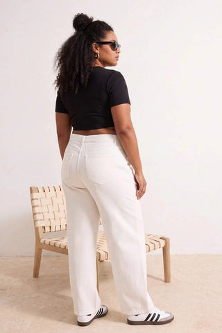 Pantalone TBBSS26AR00060 - bijela [djesi-src-5ba6cf8b9eeecd49f3fdb40431f532e29806d6d2a71ec00c930f4c71640c4491]