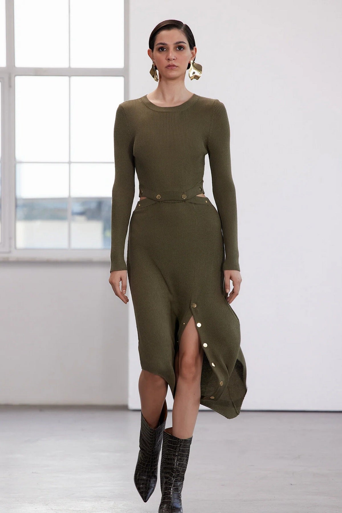 Haljine TWOAW25EL00363 - khaki [djesi-src-e80ab0a23c30f5315d6efc029019fa736485279da8324e7a67a1f4f75cba4b48]