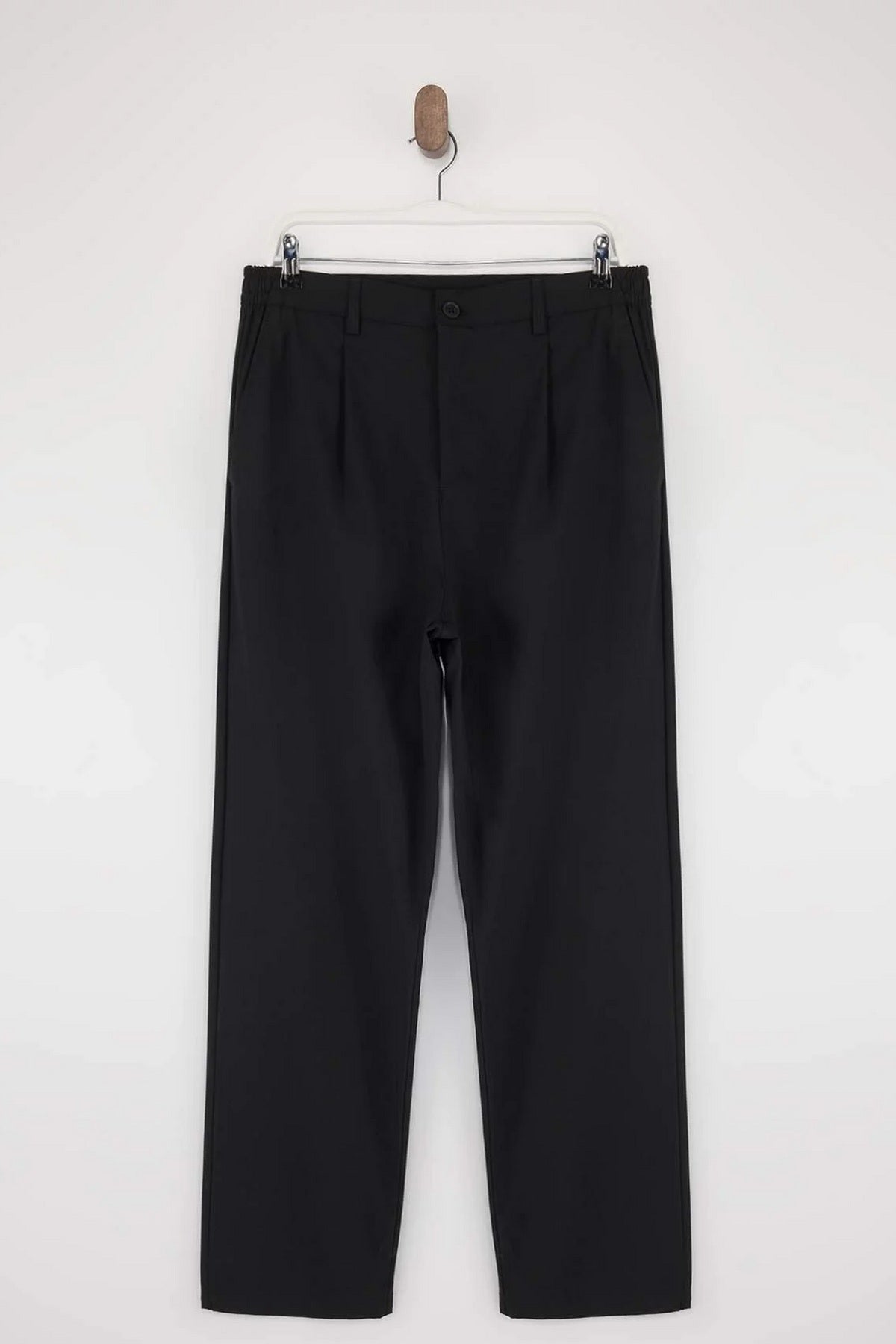 Pantalone TMNSS26PL00021 - crna [djesi-src-8f4556f1f44c63804f77e7981d6c2e5eef81d2be7593a2dfc4e5be717e0ea404]