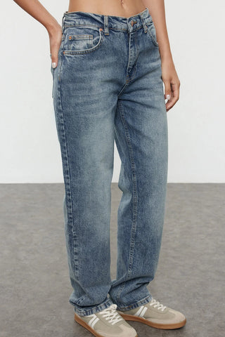 Jeans TWOAW25JE00076 - plava [djesi-src-2a8abaac98fcf02b379e8debc9a24c9d142938e121f9473c1f94e6224e22de0b]