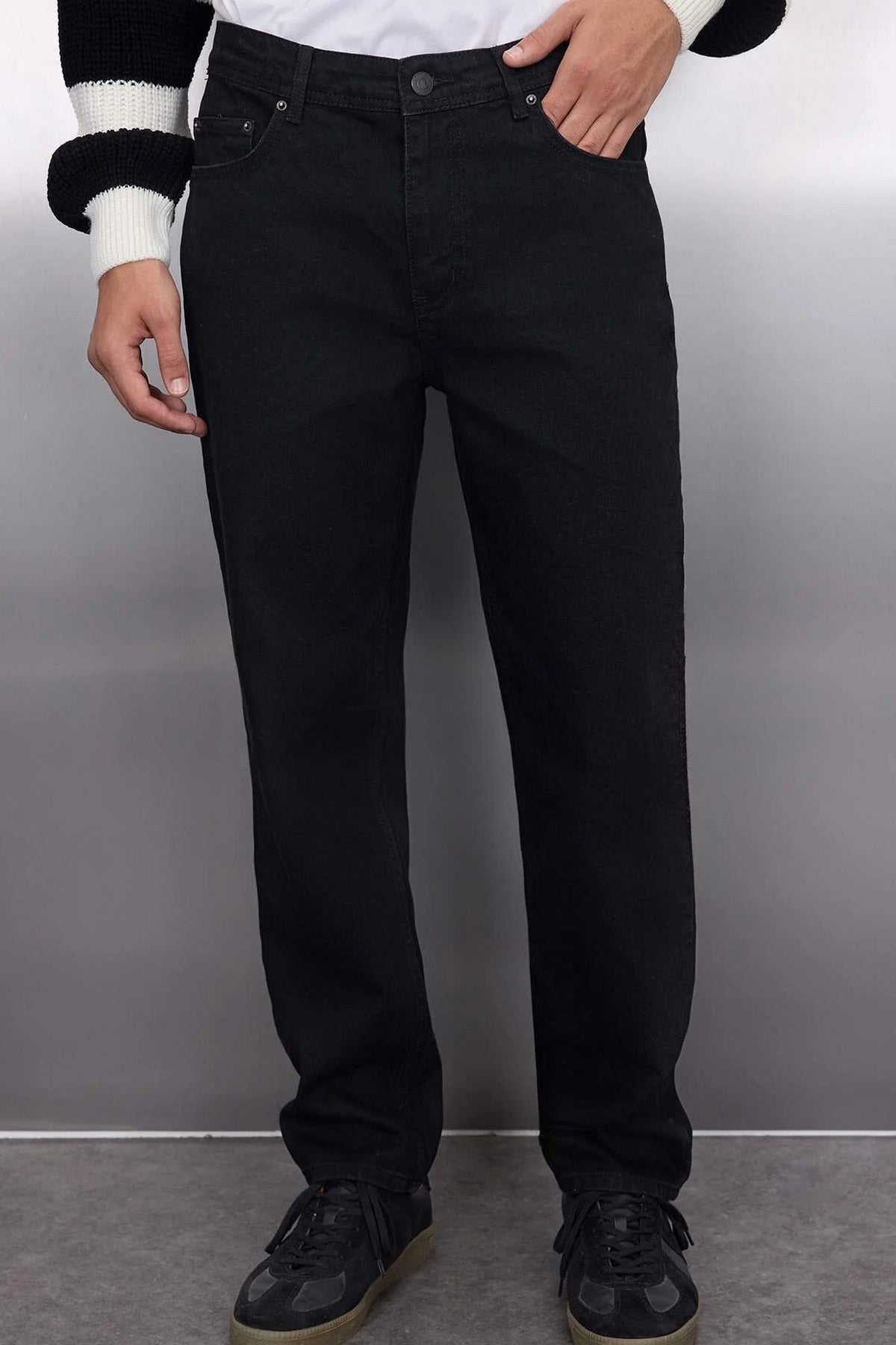 Jeans TMNAW23JE00076 - crna [djesi-src-eda084b1e438d9b8d42cf6d1280bacc0f31c07b5dc602653b78e005698a486b8]