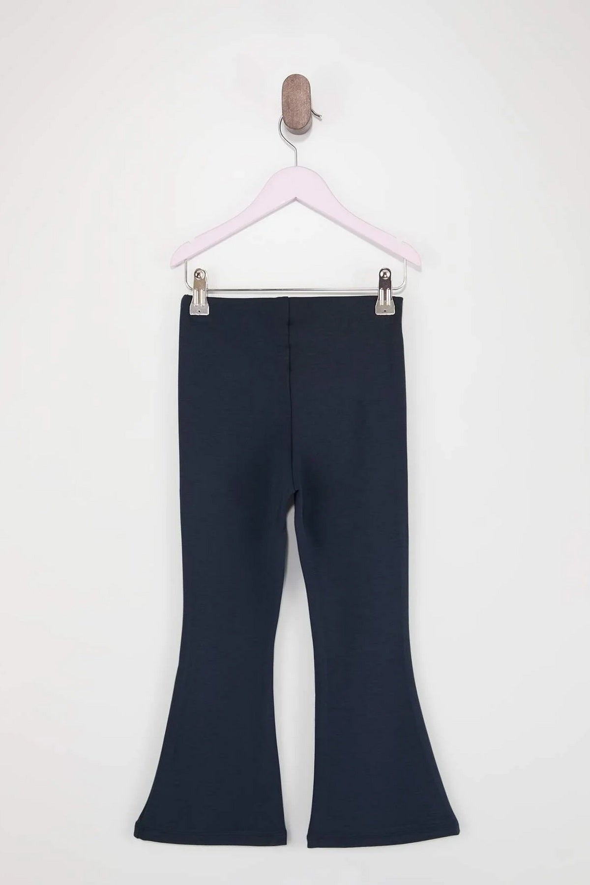 Pantalone TKDSS26PL00005 - teget [djesi-src-ccd9425aea0fae4aadf7a39f3139d490c64186d9d5afd054ee327506d6fa6254]