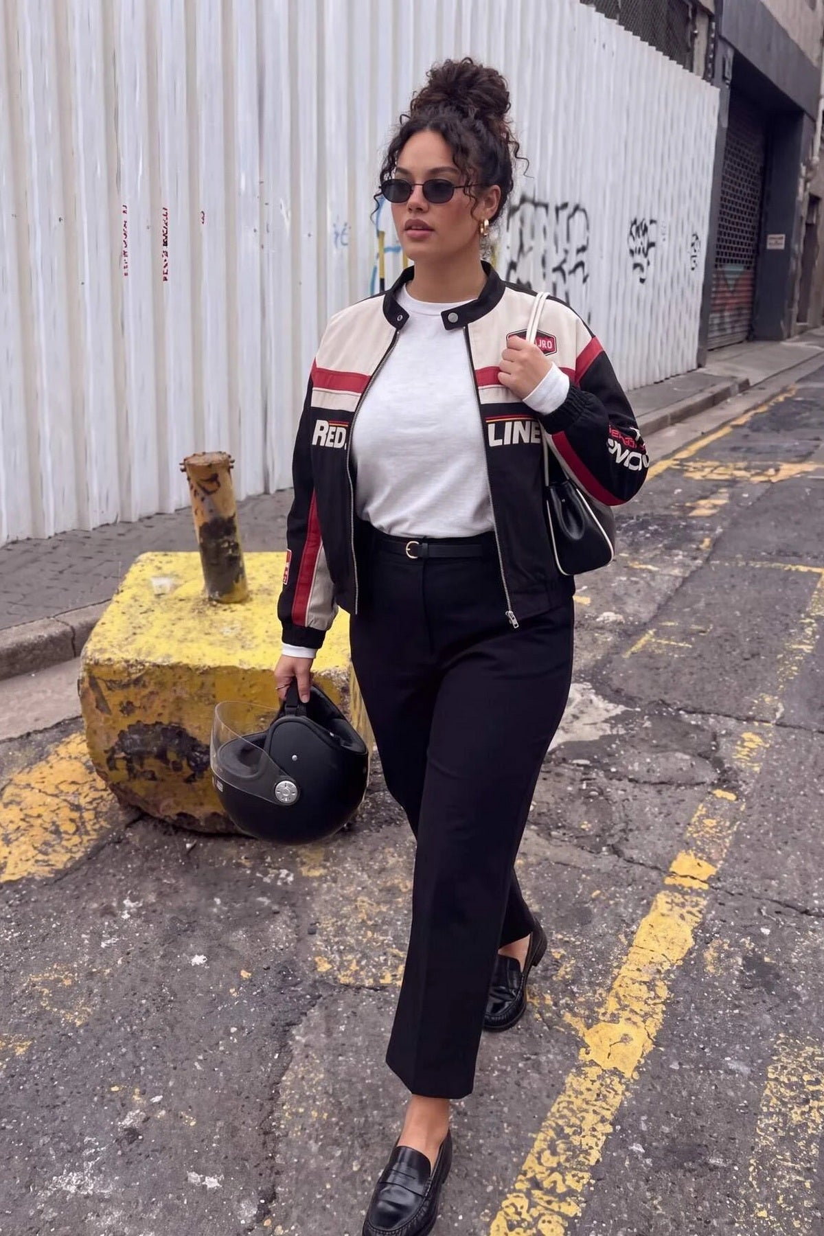 Pantalone TBBAW27AR00033 - crna [djesi-src-1b175bbac1201565a53f505b28785e395ebf5ff9bbaadac8d8eb1fa6fac20654]