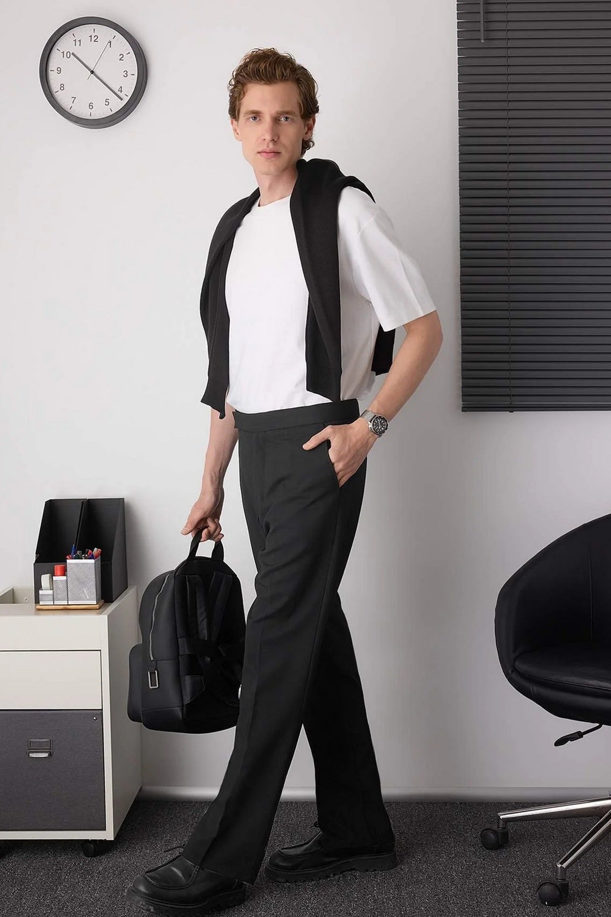 Pantalone TMNAW26PL00016 - crna [djesi-src-6bff254bfc2064b8381acc0e3b85c1d7cb55b134a2793497ee18ca571c5dbfd5]