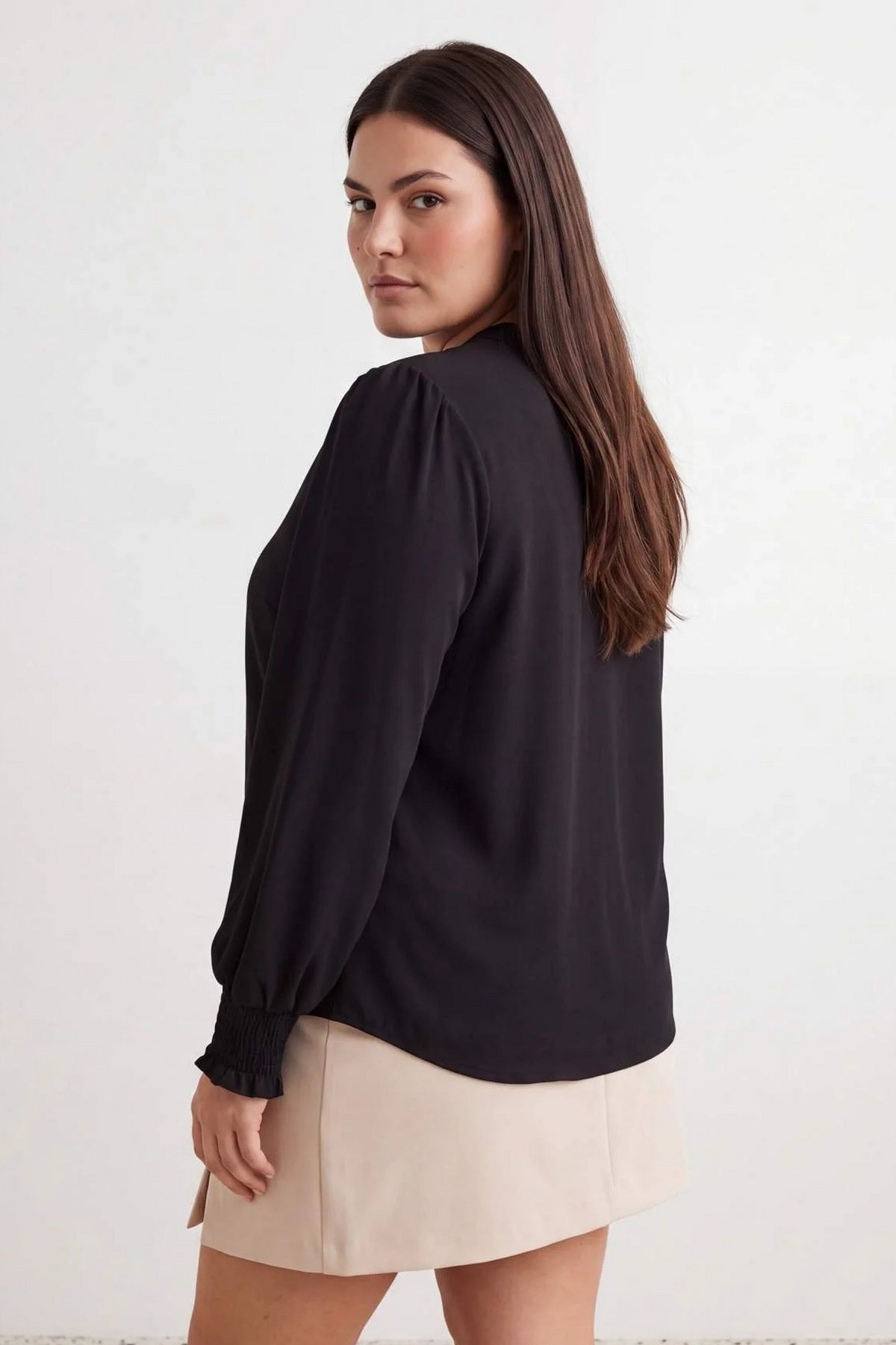 Bluza TBBAW27AF00032 - crna [djesi-src-78cbb81a8a540b91266e442e7c6a1013517aecec025a9dc5f0d019d34ed03c6c]