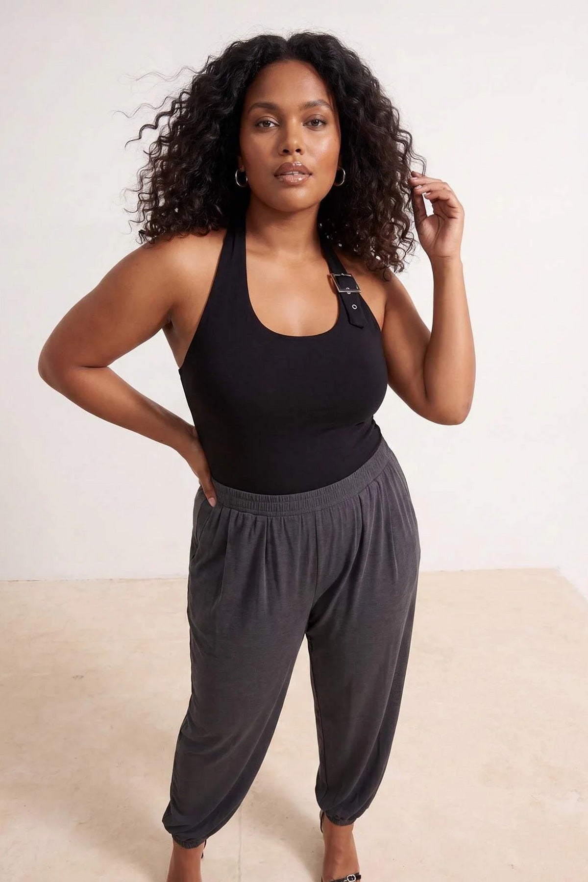 Pantalone TBBSS26AR00035 - crna [djesi-src-274555051cb7583ea6593b41f449b9e2109b9443a3b046d1ed2aa7a1b3e44dc5]