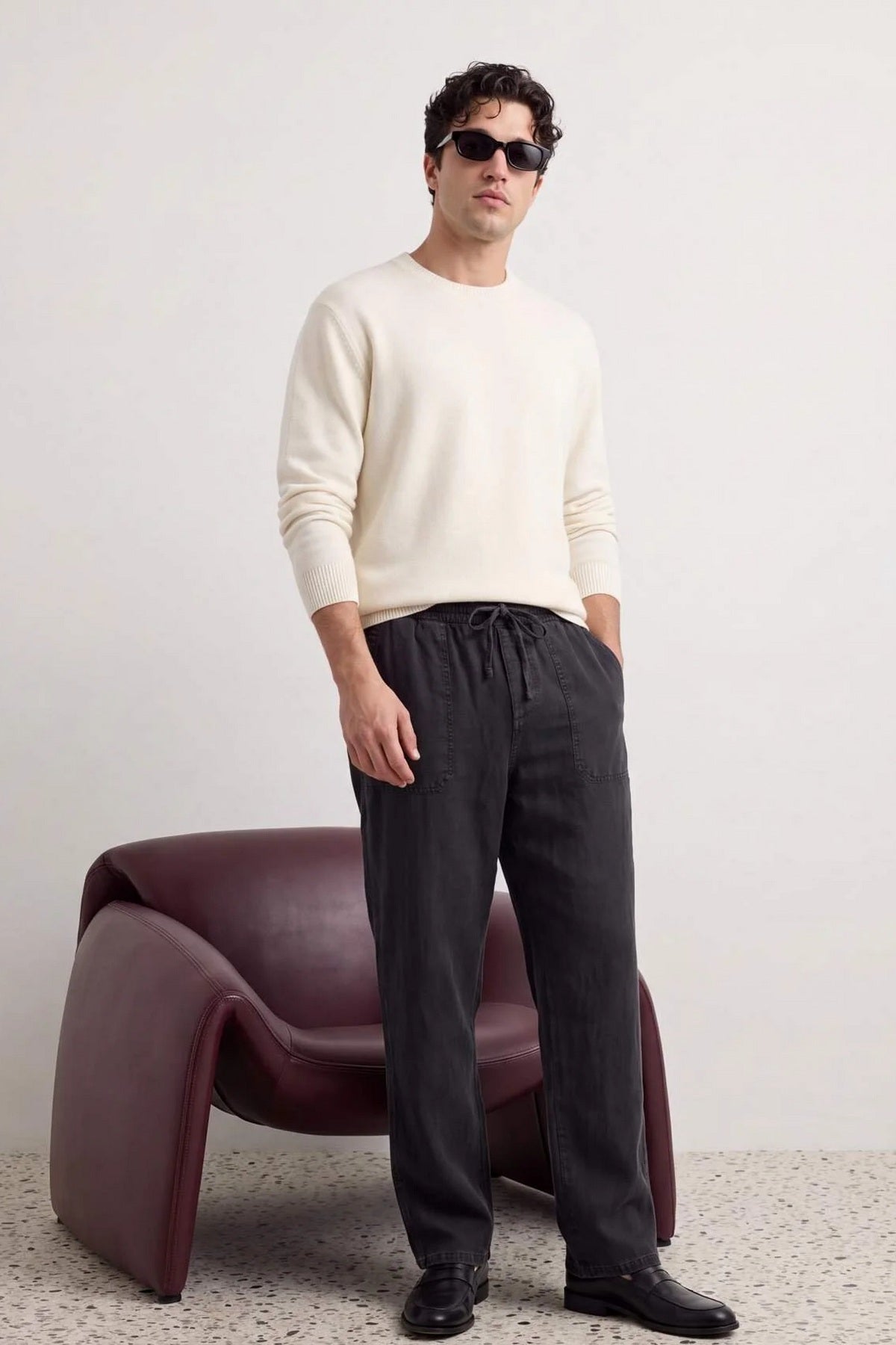 Pantalone TMNAW27PL00003 - crna [djesi-src-a56aa45416f9435b100da534dc23196e47681e24feffff55f9555cc3766e5e2a]