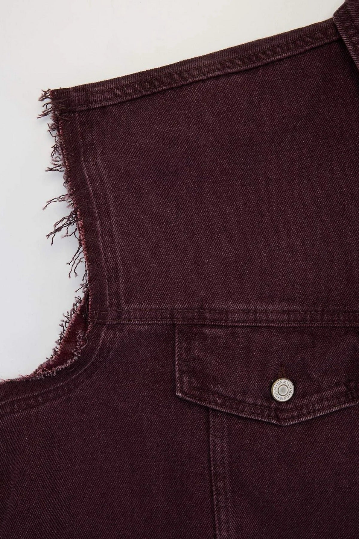 Prsluk TBBSS26BH00013 - bordo [djesi-src-4e8b7b7005bf052bfe765533cf18b71c14ba2c3382e8a5a543698a1fb4057d25]