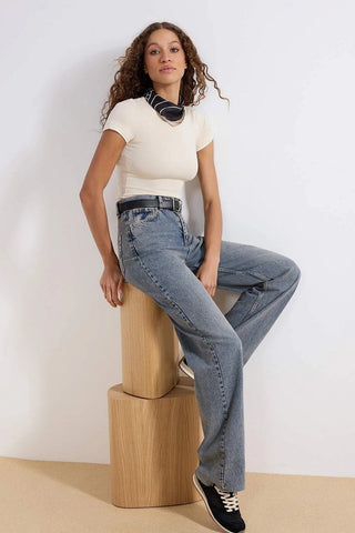Jeans TWOAW25JE00332 - plava [djesi-src-6146af90707c8f6c509506084a263e88e9c97be1312a985b447704f262ddbef9]