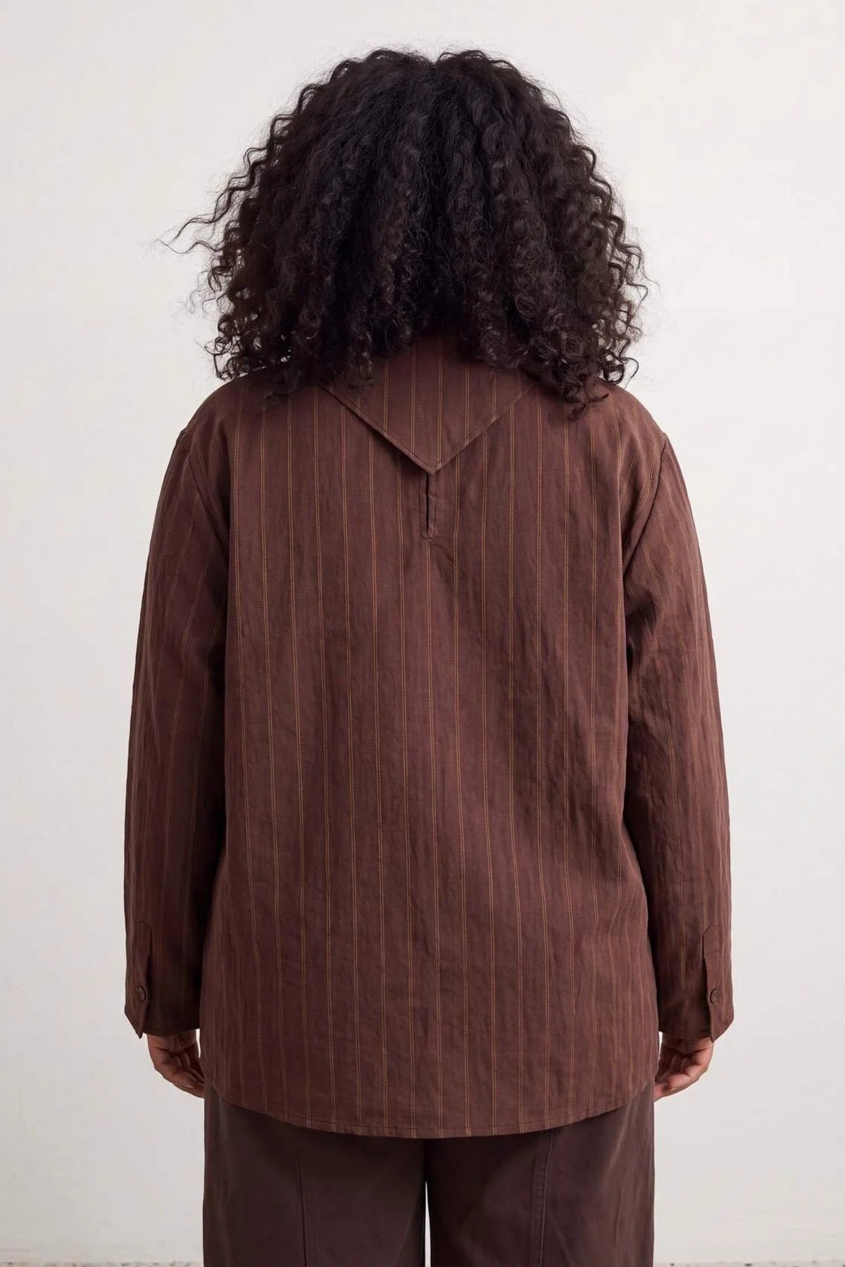 Bluza TBBAW27AF00074 - braon [djesi-src-99cca5fe179b5a2acbaa16f34ea2ce3578e5ef9dd515ff52d36bcf80e5cf9eac]