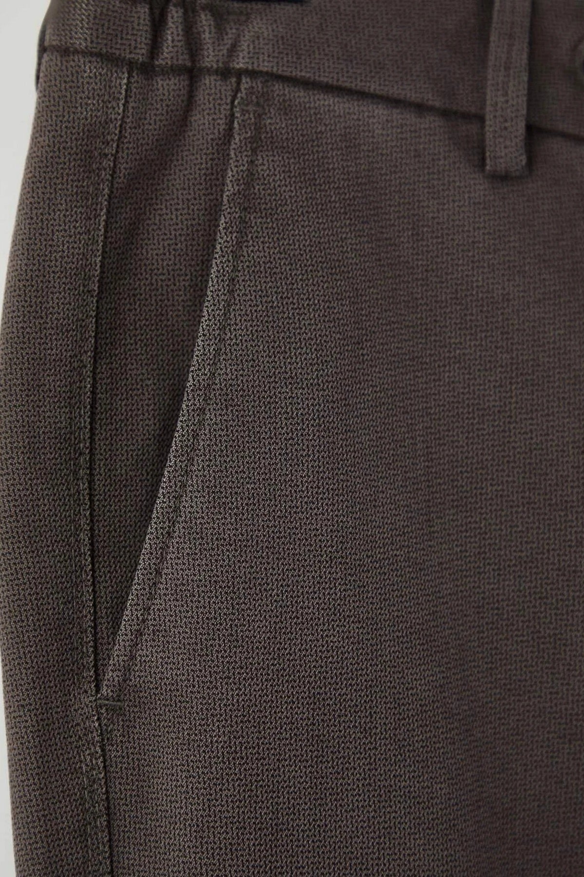 Pantalone TMNAW26PL00007 - braon [djesi-src-87d3667d18efbfc321330589d89c8046a653eac4259b7ce37336b1ff261fdf84]