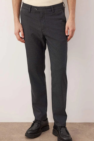 Pantalone TMNAW26PL00028 - crna [djesi-src-c2a0f40edb1fb5c9c521532a82a0c6f723e6dce7c542e7720eeb73012e0d69b3]