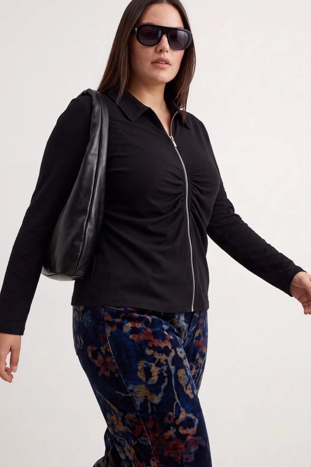 Bluza TBBAW27AF00053 - crna [djesi-src-6687510c13b01bf4f16c1f5396c2d36d721316b4c886a0b30941bf5c35d7830d]