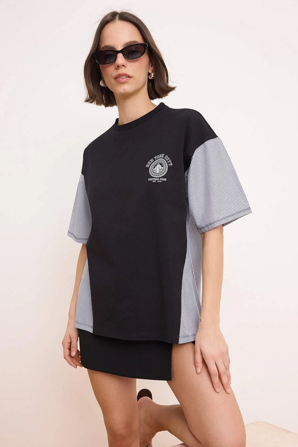 Majice TWOSS24TS00005 - crna [djesi-src-8649c402910b85a7802bec64ea0820d67443f8b7125bf2b707305dc794a14cd8]