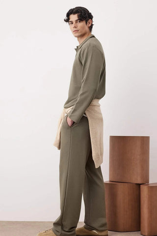 Trenerka TMNAW26EM00000 - khaki [djesi-src-84290e62d9b3b4e643aee2dd0e8fee18ca7ea673ab0811a763d9e6b2a91e4d39]