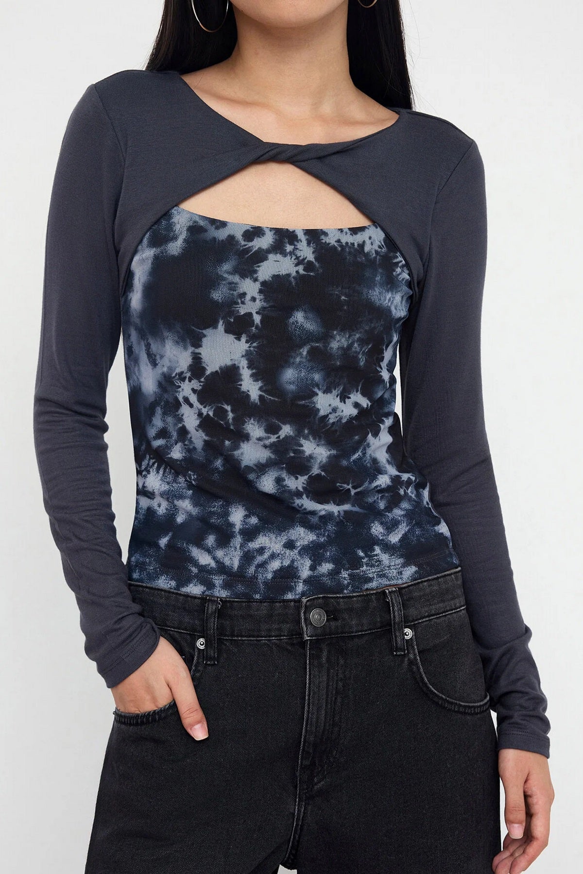 Bluze TWOAW26BZ00098 - siva [djesi-src-f742d6c90fb4edbf12344f27f6c93047692702f402a7c3b3ef50d0f5933bff23]